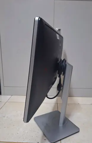 Dell Monitors 24 inches