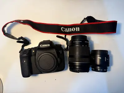 Canon EOS 7D DSLR with 18-135mm and 50mm Lenses + Strap - Good Condition