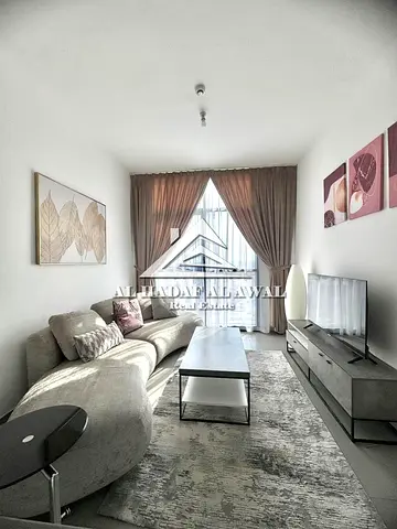 Sharjah, Al Mamsha: One bedroom and living room available, good size, super deluxe furnishings, rent 5000 AED including internet only, deposit 1000