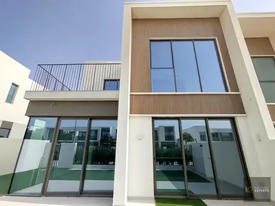 4BR Villa | Garden View | Balcony Terrace
