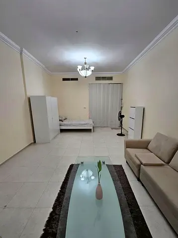 Very big room (studio size) with toilet for One Woman only
