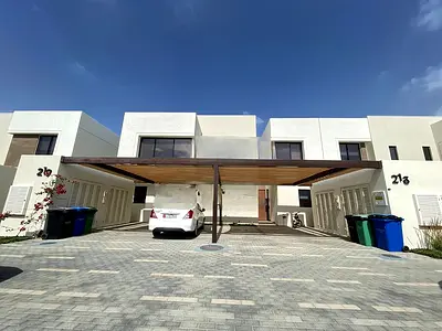 Freshly Vacated | Large Family-Friendly Residence | Don’t Miss Out”