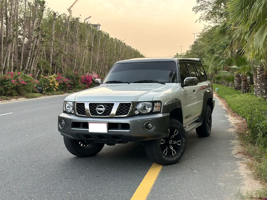 Nissan Patrol Safari 2023 — photo 1 of 16