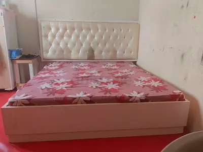 White Faux Leather King Bed with Storage and Tufted Headboard