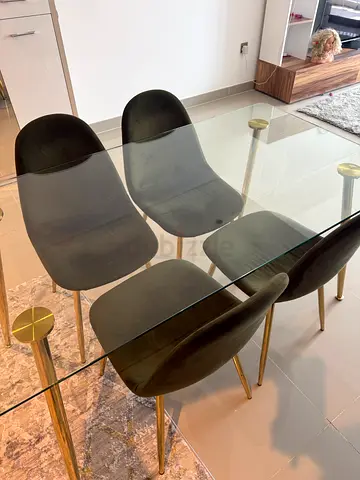 Glass Dining Table with Four Green Velvet Chairs (Gold Legs)