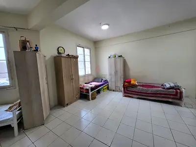 Executive bedspace available in International City, France Cluster