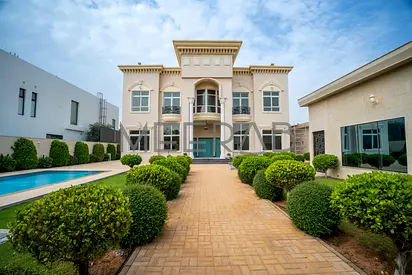 | PREMIUM VILLA | FURNISHED | POOL | LIFT | GYM |