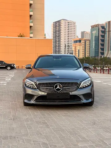 Mercedes-Benz C-Class C220 2021 - Korean Specs - Excellent Condition