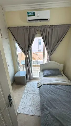 Discounted room for rent in jvc with balcony