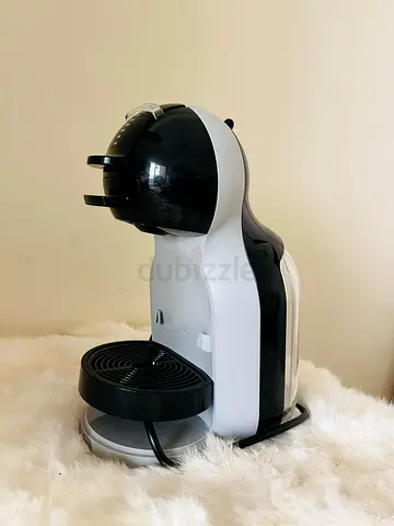 Nespresso NESCAFE DOLCE GUSTO Compact Single-Serve Coffee  Espresso Machine