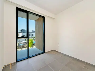 Large Plot | Prime Location | Community Expert