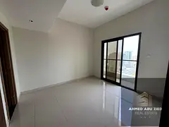 Massive opportunity: elegant and beautiful 2-bedroom apartment (master room), living room with open