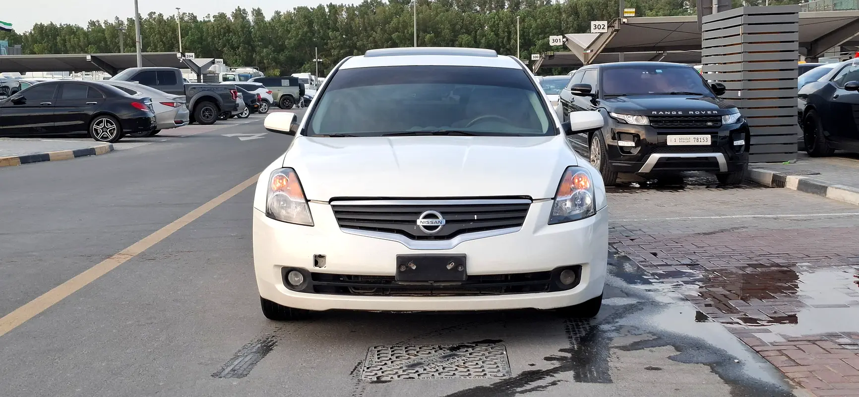 Nissan Altima 2008 — photo 1 of 10