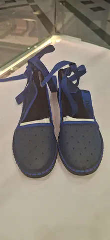 Pair of blue water shoes / aqua socks, size not marked