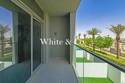 Townhouse | Single Row | Bright | Modern