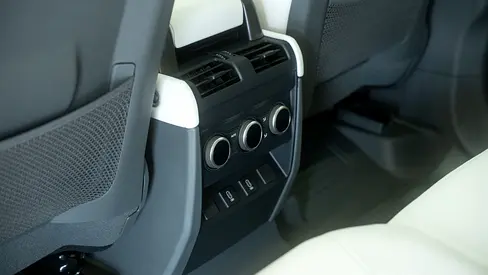 2026 LAND Rover DEFENDER — фото 12