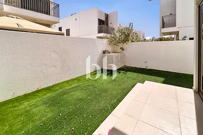 Motivated Seller | Exclusive | Mid Corner