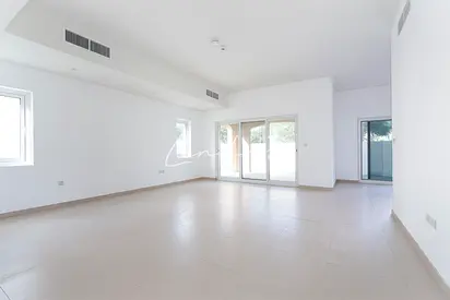 Single row | Corner unit | Huge landscaped garden