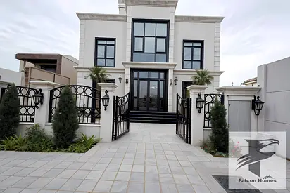 Huge Plot | 8BR Luxurious Villa | Big Garden