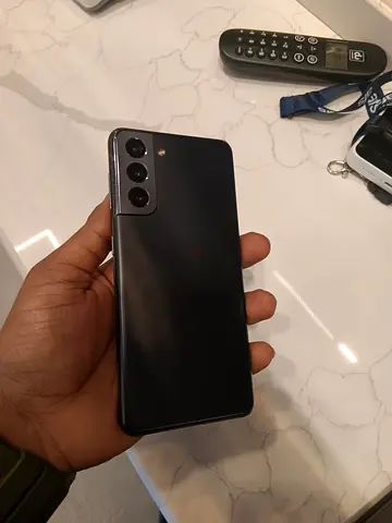 Samsung Galaxy S21 256gb smartphone - good working condition