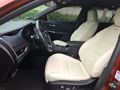 2019 Cadillac XT4 — фото 13