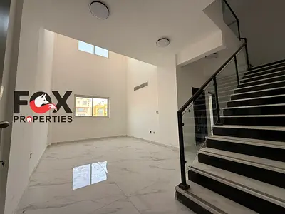 شقة دوبليكس 3 غرف و صالة للايجار السنوي اول ساكن  بمساحات ممتازة بموقع متميز قريبة من جميع الخدمات مكون من طابقين بتشطيب دايلوكس بناية جديدة