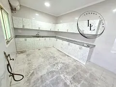 Spacious 3 bedroom hall with lawn area AC fixed it/close to Kuwaiti hospital al qadisa area