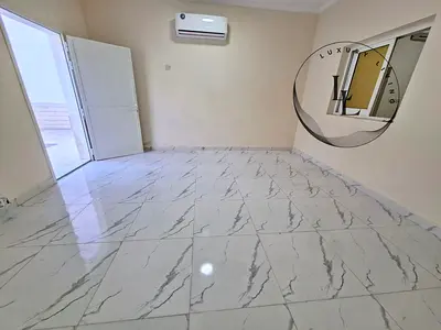 Spacious 3 bedroom hall with lawn area AC fixed it/close to Kuwaiti hospital al qadisa area