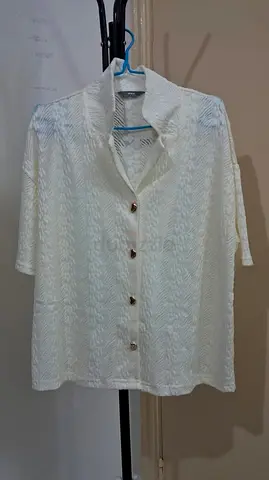 Lightweight Cream Button-Down Oversized Shirt - Large