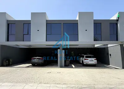 Prestigious Townhouse 🏡 | 🏊‍♂️ | High-End Robinina Lifestyle ✨