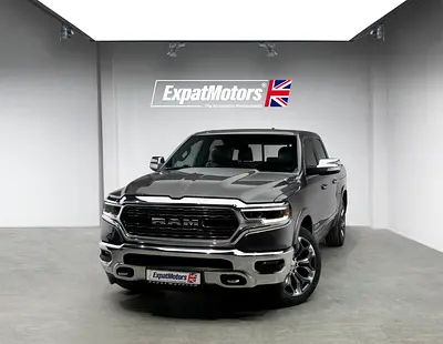 Crew Cab PickUp • FDSH • Dodge Warranty + Service Contract • GCC