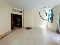 Spacious and nice 3 BHK in 55k with chiller free