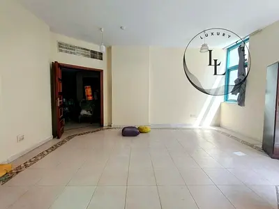Spacious and nice 3 BHK in 55k with chiller free