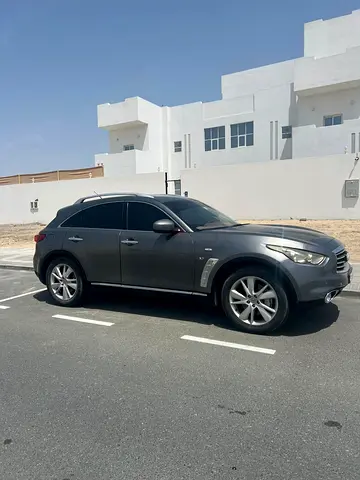 QX70 2015 MODEL Lady Used Vehicle