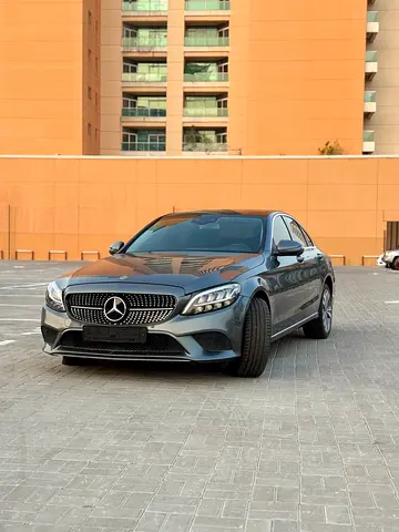 Mercedes-Benz C-Class C220 2021 - Korean Specs - Excellent Condition