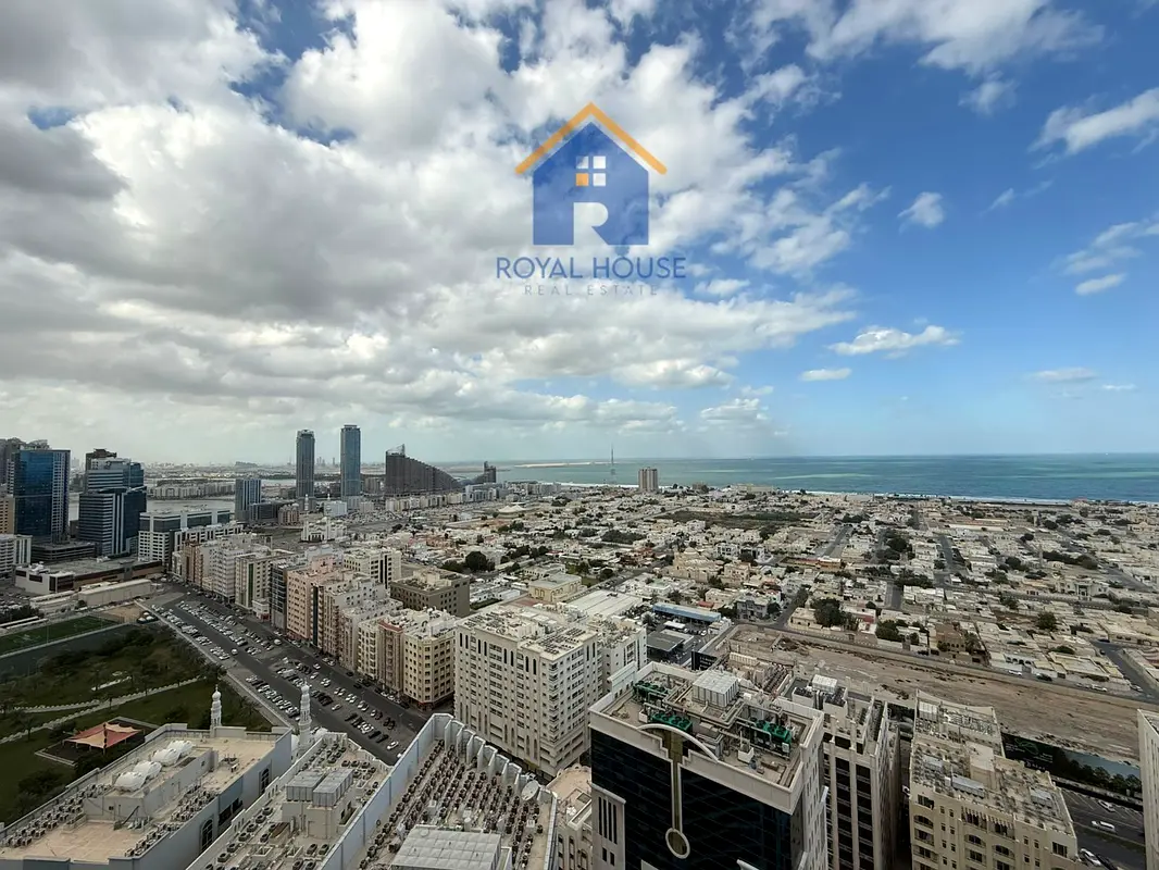 Apartment for sale, 3 rooms, a lounge in Al Majaz 3
