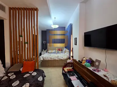 Close to Community Centre Modern Furnished Studio