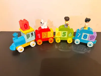 Lego aduplo Train
