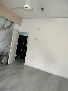 Family Sharing Room in Villa at satwa