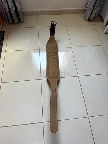 Leather Padded Weightlifting Belt, Size Adjustable