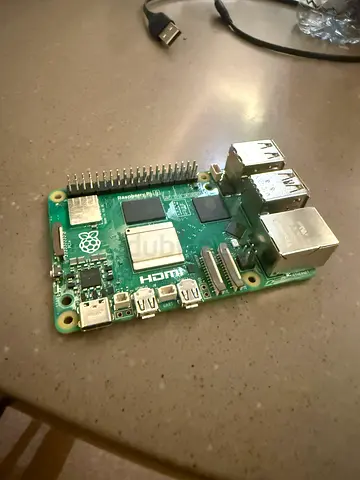 Raspberry Pi 5 Model B 8GB