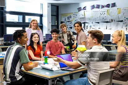 IGCSE/A Level English/Economics/Business Studies Classes