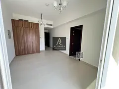 First occupant - Separate kitchen - Open view