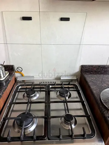 4-Burner Stainless Steel Gas Hob with Glass Cover - Good Condition
