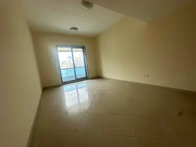 غرفتين وصالة بمنطقة التعاون | غرفة ماستر | 2 حمام | مطبخ واسع | تكييف مجاني  | خزائن حائط | بلكون باطلالة مفتوحة | 4 دفعات