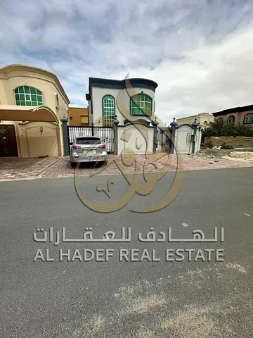 فيلا عجمان الروضة 3 | فيلا كورنر بمساحات كبيرة وسعر قابل للتفاوض ✨ 🏡 فرصة مميزة للسكن في منطقة الروضة 3 – عجمان 🌆، فيلا كورنر بموقع هادئ ومناسب، تتم