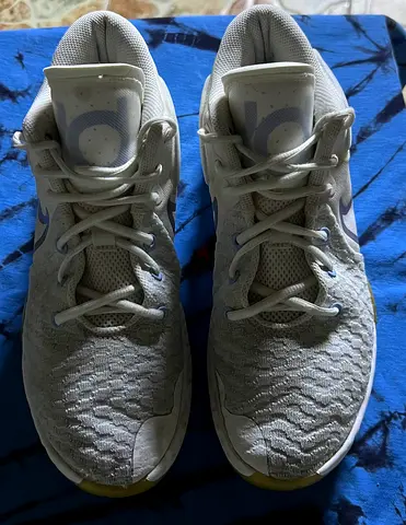 Used white Nike KD running shoes - size unknown, good condition