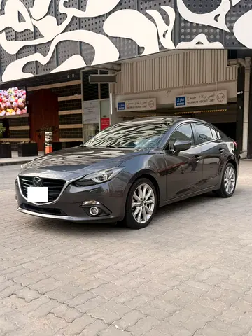 2016 Mazda 3 Top of the Line GCC