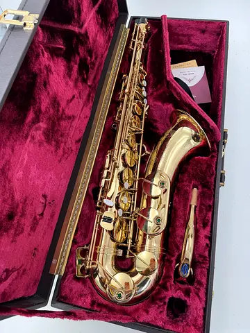 Selmer 802 Tenor Saxophone, manufactured in 1991, in 99% new condition, for sale.