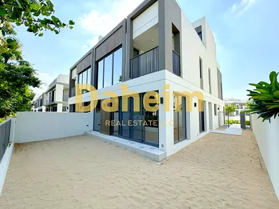 Internal Plot | Close To Pool | Closed Kitchen